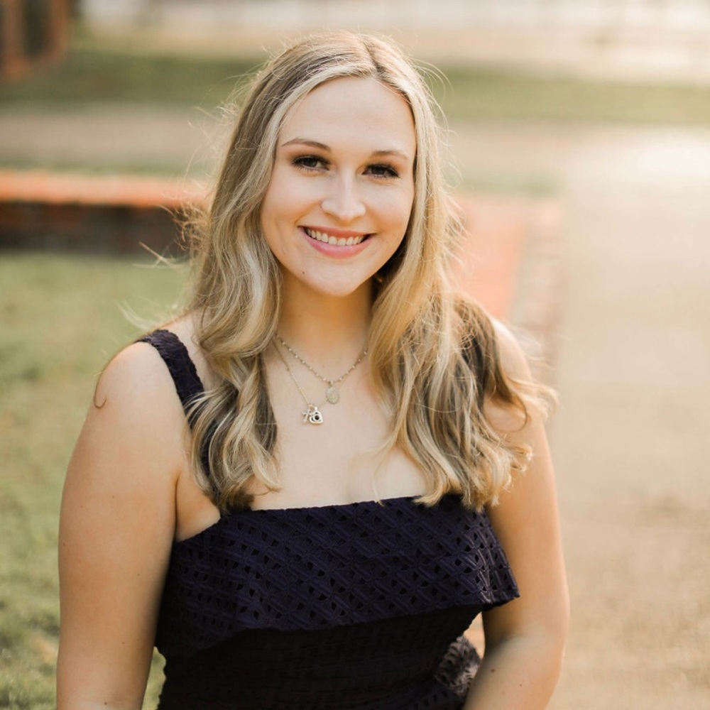 Meet your Posher, Lauren